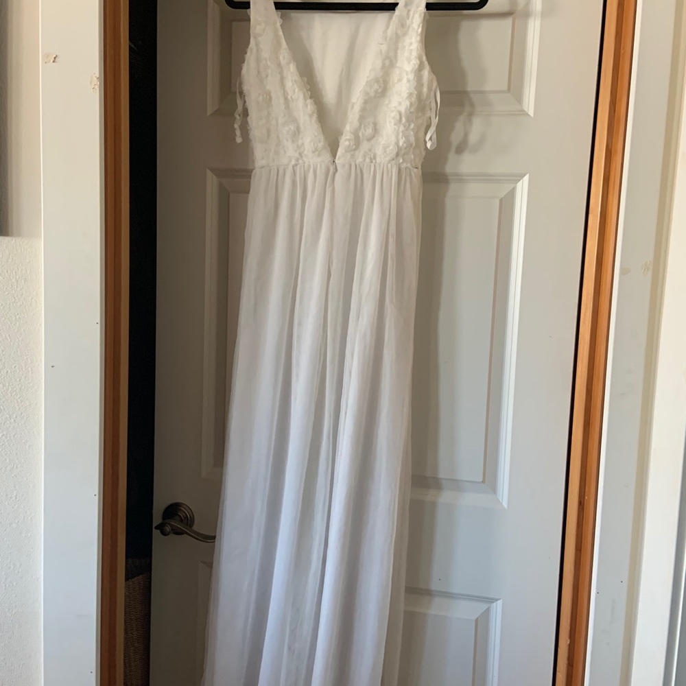 White flower girl dress!